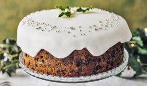 Stork Christmas Cake